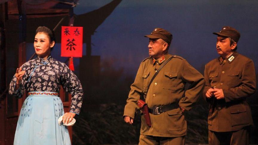 从经典走向世俗，探析小说《沙家浜》的大众传播性