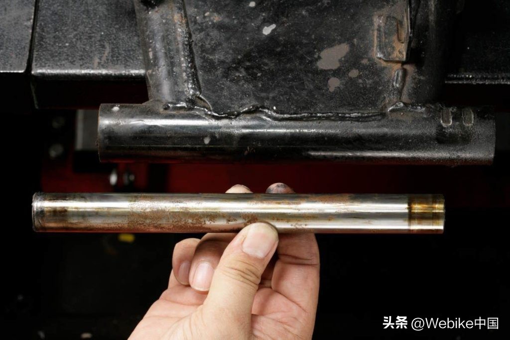 更换避震需要同时更换平面轴承,改避震需要换倾角拉杆嘛