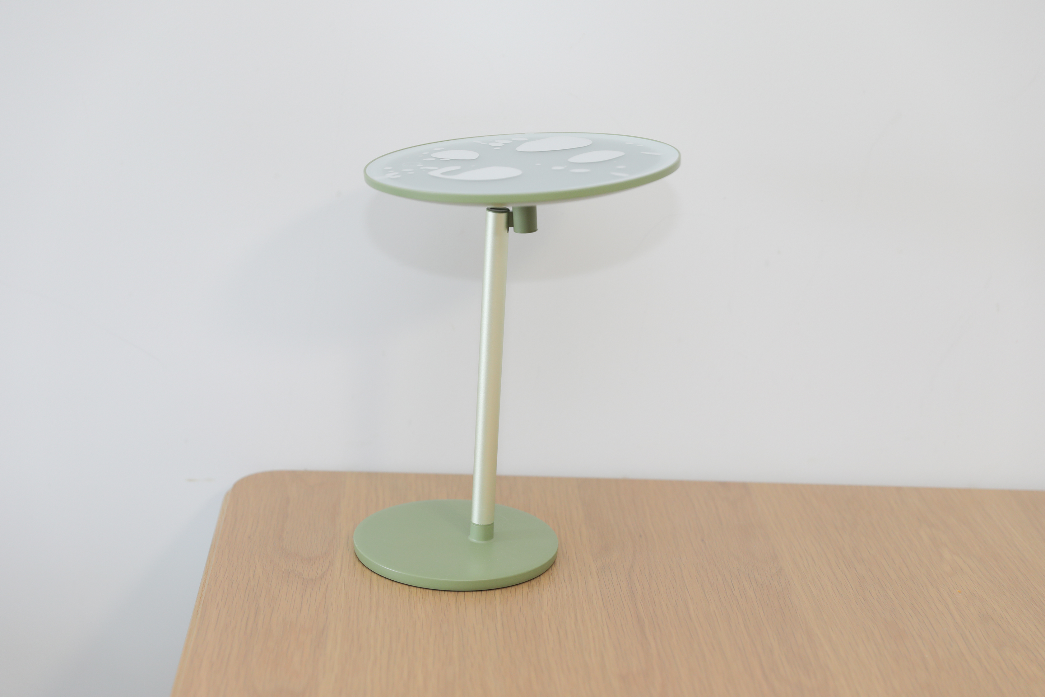 职场新人化妆教程,职场化妆新手推荐