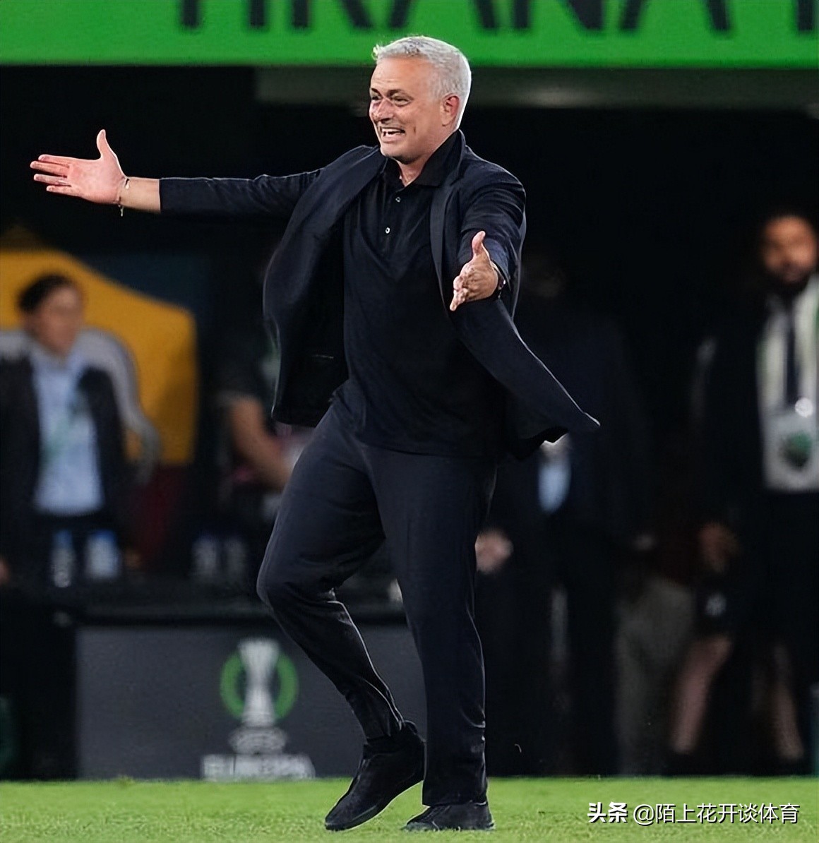 感受瓜帅的快乐，给姆总监当傀儡？英媒：大巴黎有意穆里尼奥