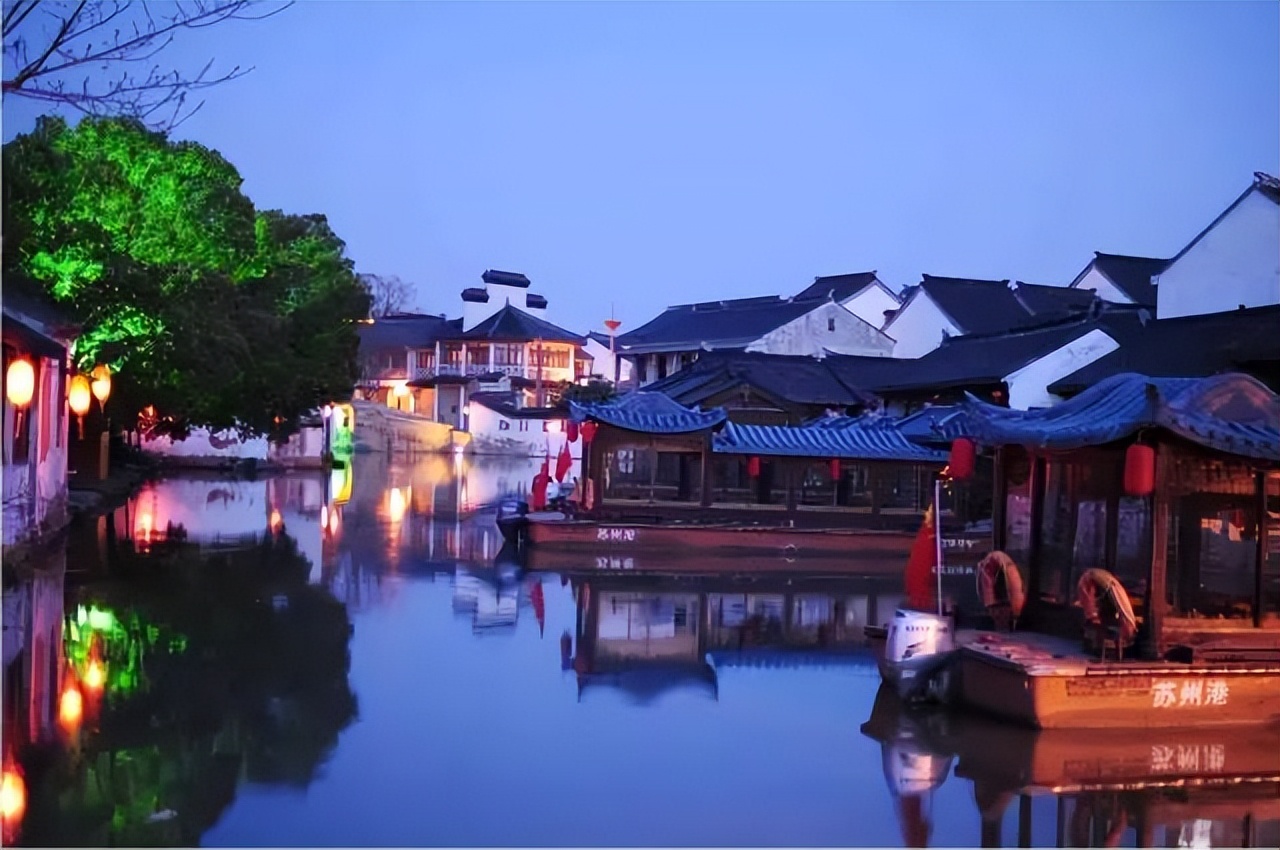 30个最美小城你去过哪几个了,10个国内此生必去的美丽小城