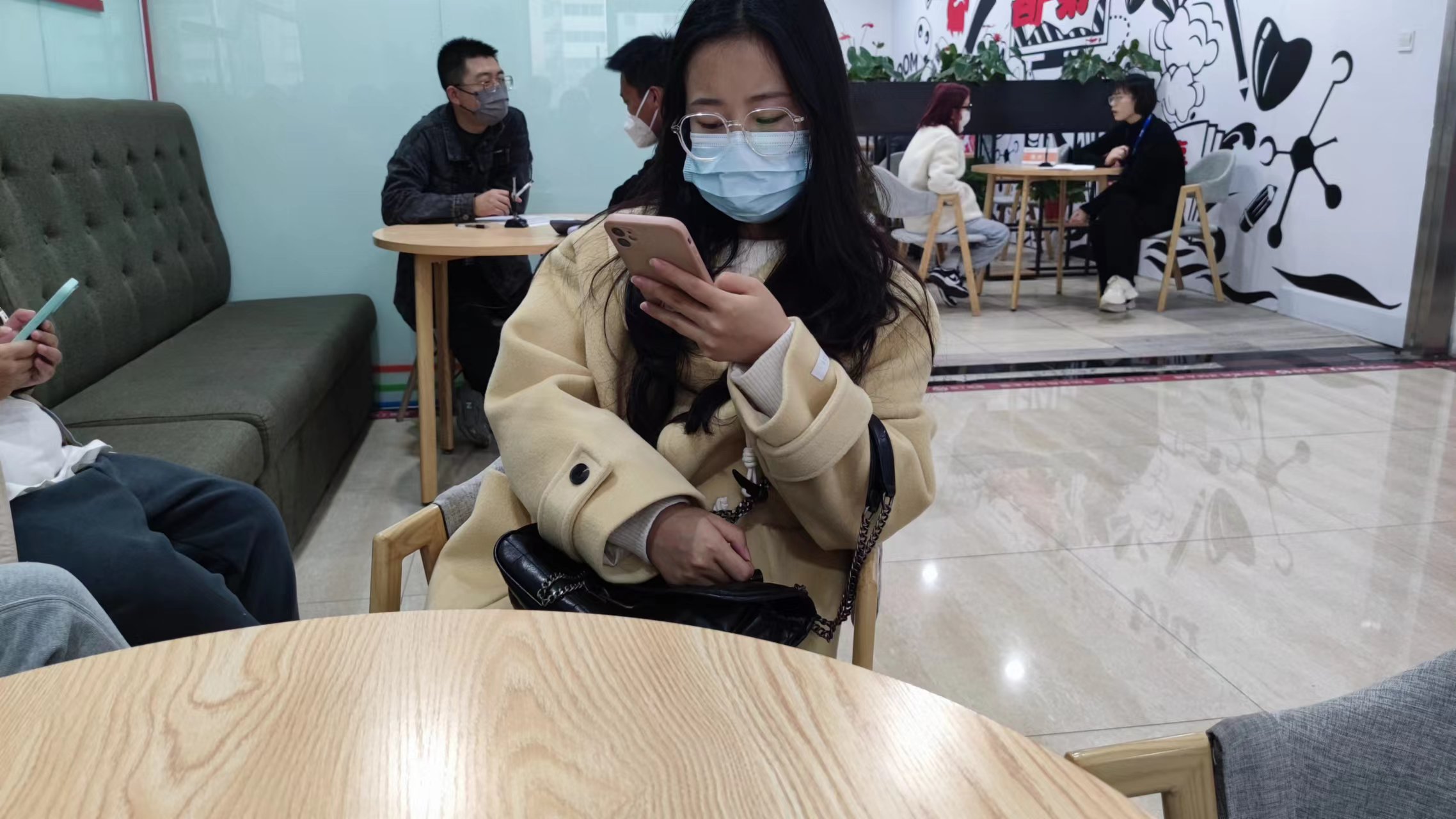 西安凌晨街头找工作,西安找工作避免踩坑的技巧