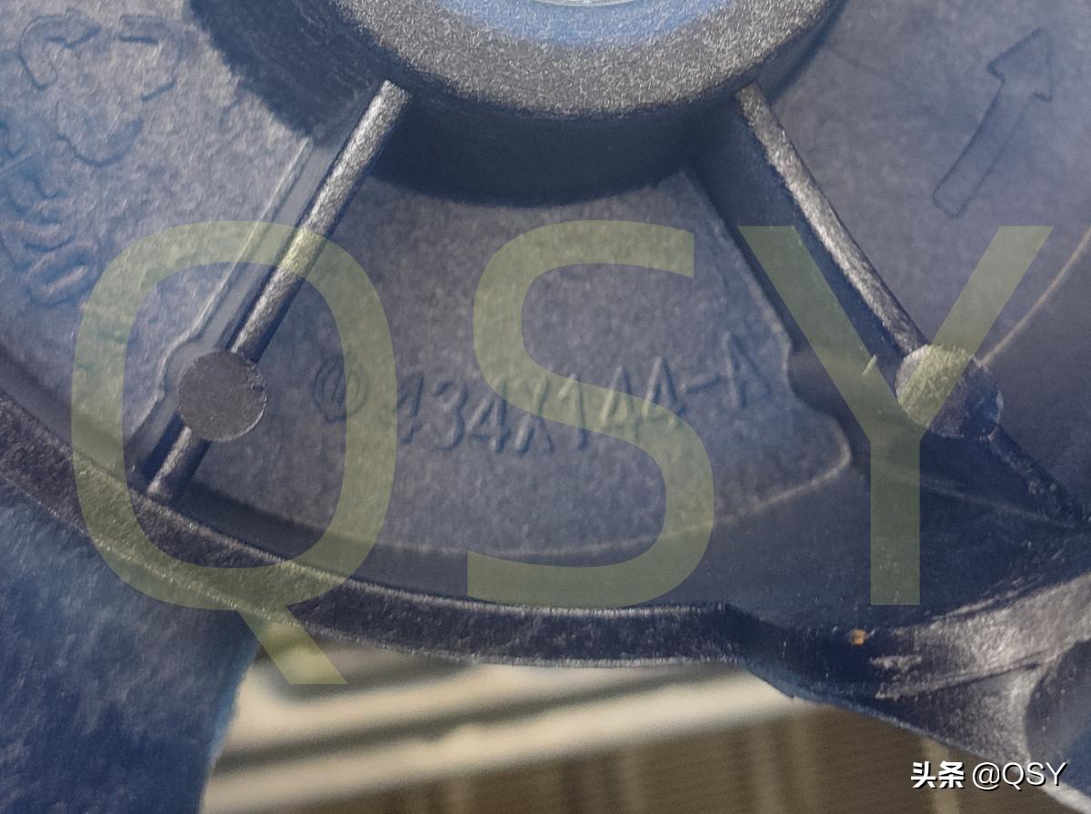 美的空调风尊旗舰版外机,美的空调风尊科技版拆解