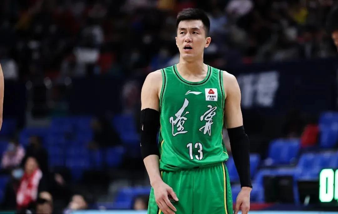 郭艾伦是中国最佳控卫吗,郭艾伦被评为世预赛十大后卫