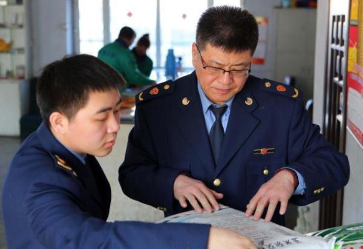 公务员晋升年龄一览表,公务员晋升年龄表出炉