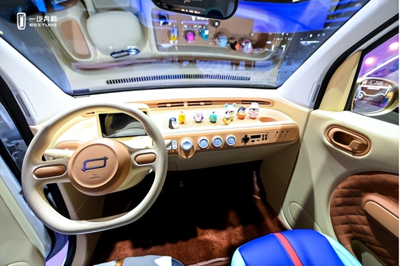 m9明星展台,一汽奔腾M9正式上市