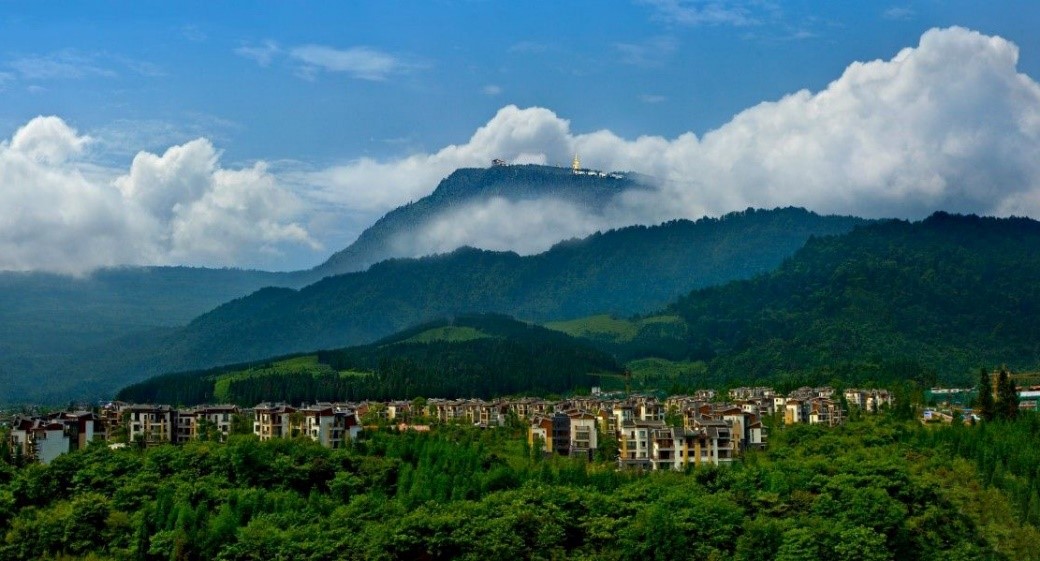 金杯半山七里坪报价,峨眉半山七里坪怎么样