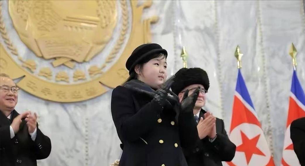 朝鲜的“后宫”：85后的李雪主，凭啥上位朝鲜第一夫人？