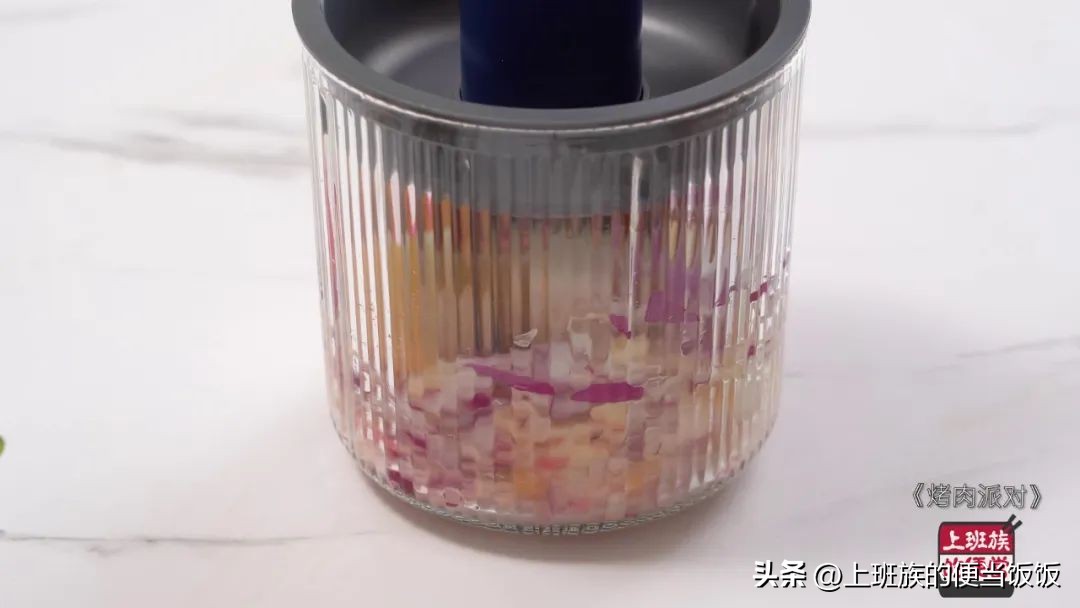 为什么外边的烤肉那么好吃？学会这腌制配方，你也能做