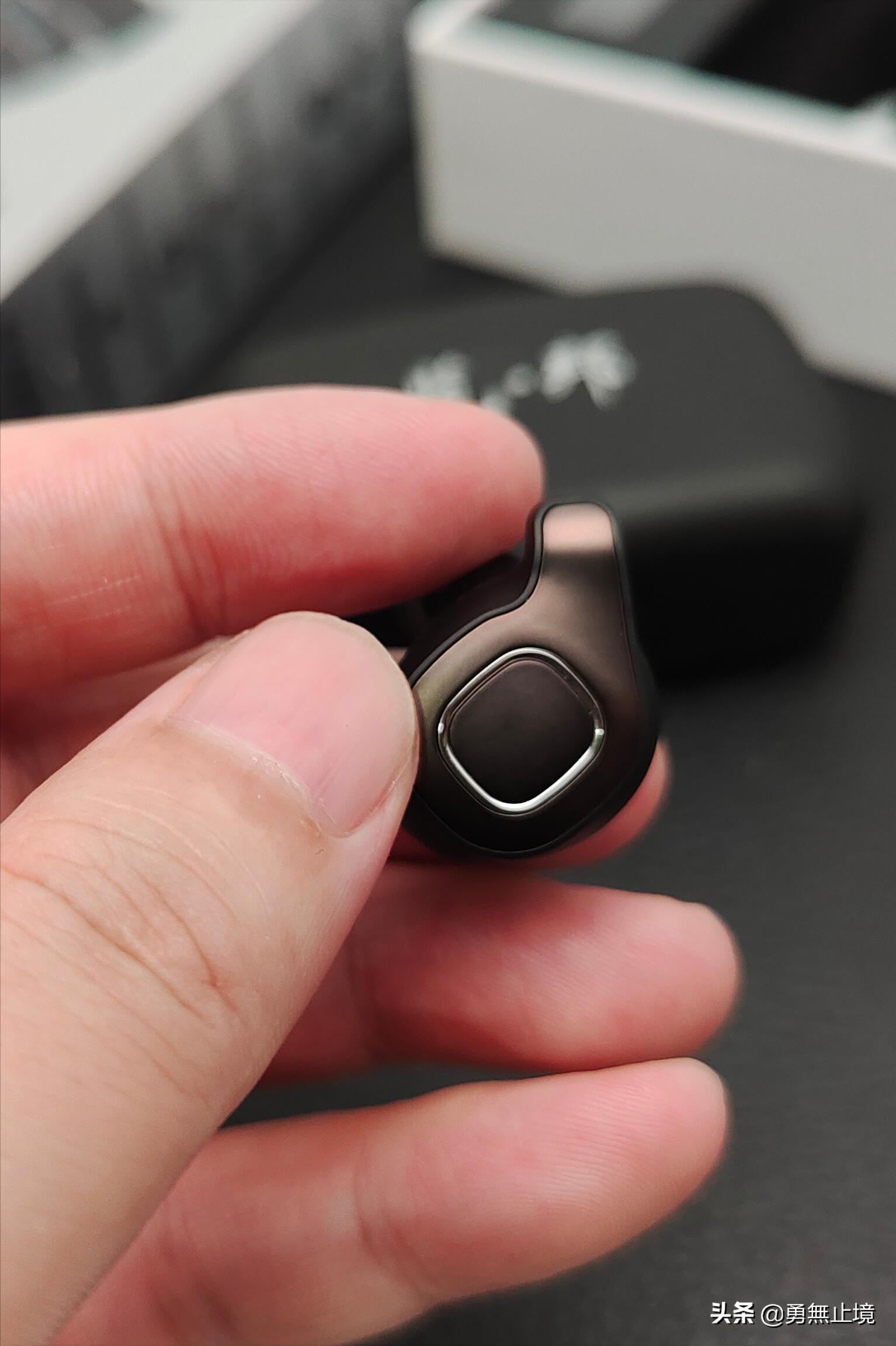 蓝牙耳机哪一款比较好一点,好用的蓝牙耳机哪款比较好