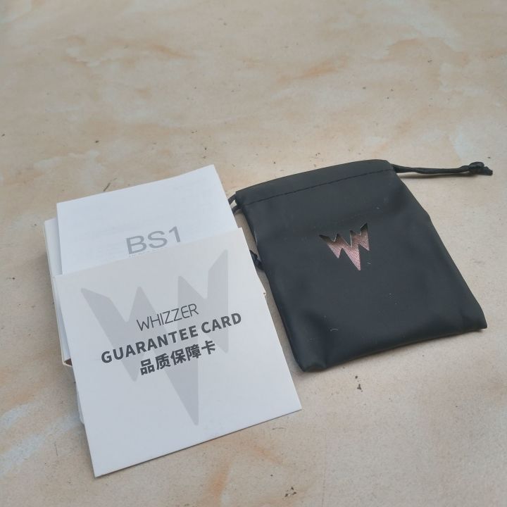 威泽首款入耳式耳机,威泽头戴式耳机测评