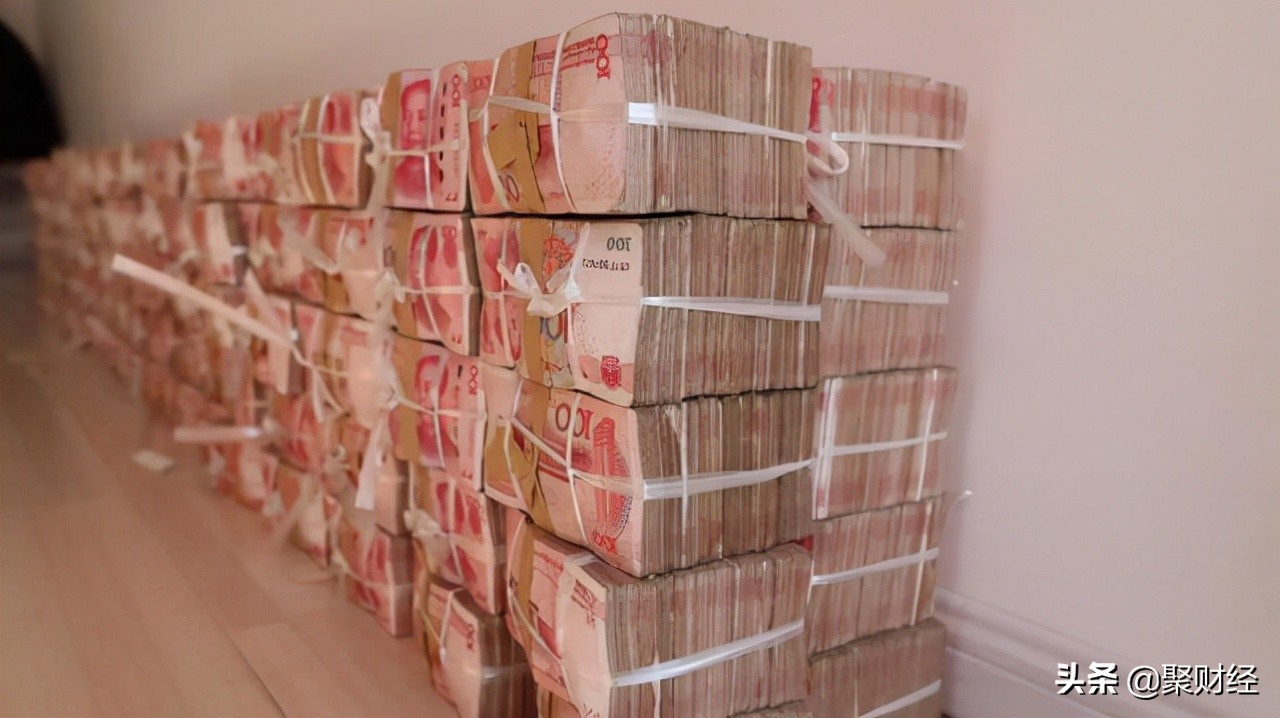 把一亿块钱存银行,把一亿存银行一天利息