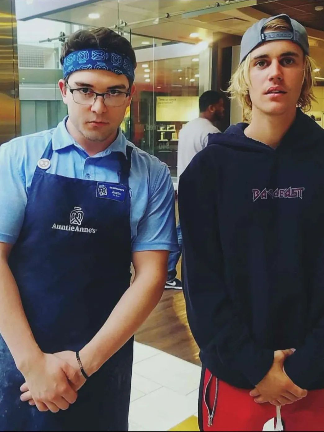 85后敖哥在澳洲：卖海鲜开餐厅，负债20万，远赴海外开卡车