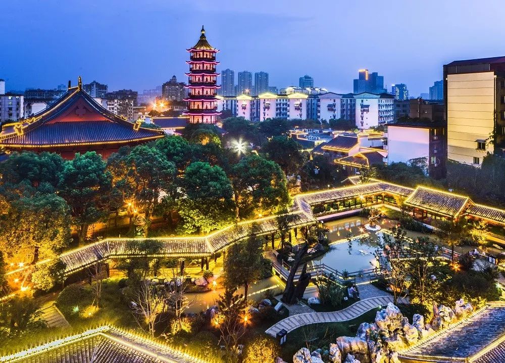 南昌的秋天文案,南昌的秋天闪闪发光