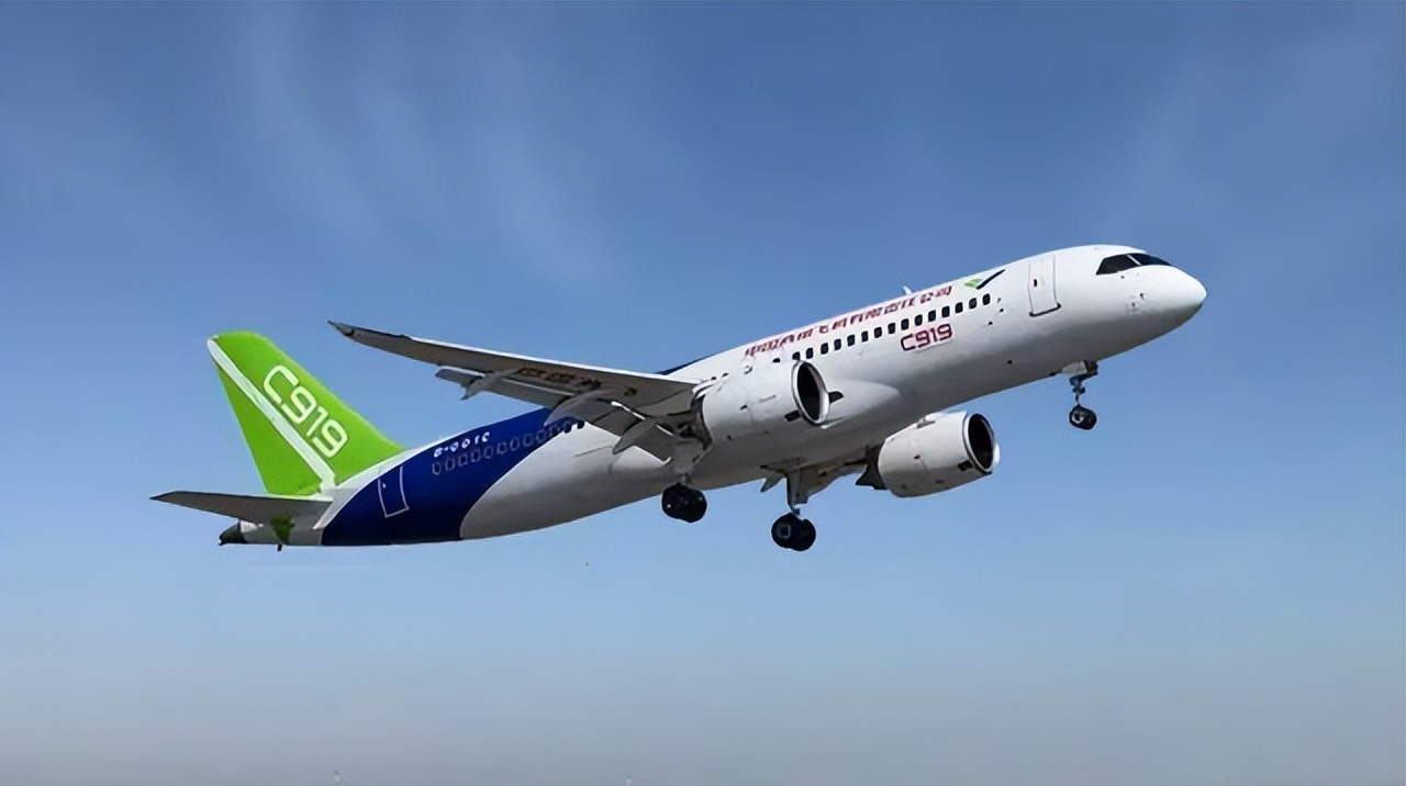 波音祝贺首架c919交付,美国波音c919