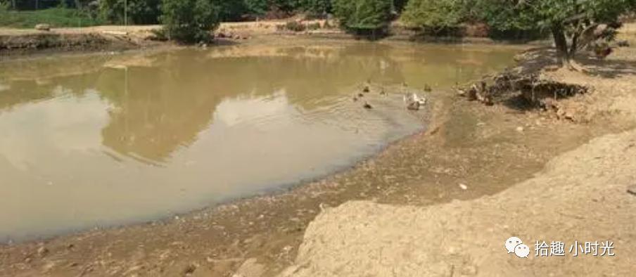 脚心有一道痕是怎么回事,脚心的纹路很深怎么回事