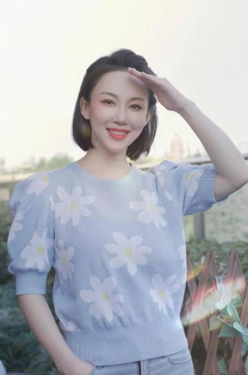 九球天后潘晓婷为何至今单身,九球冠军潘晓婷有几任丈夫