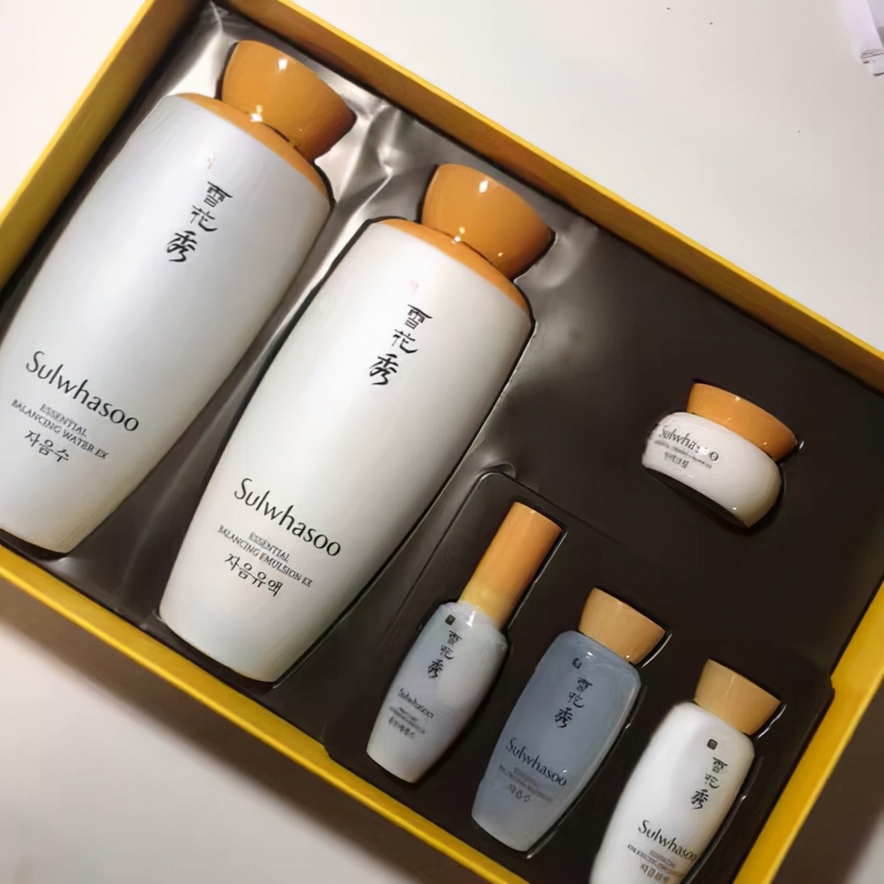 油皮抗初老护肤水乳推荐,油皮水乳推荐25岁大牌