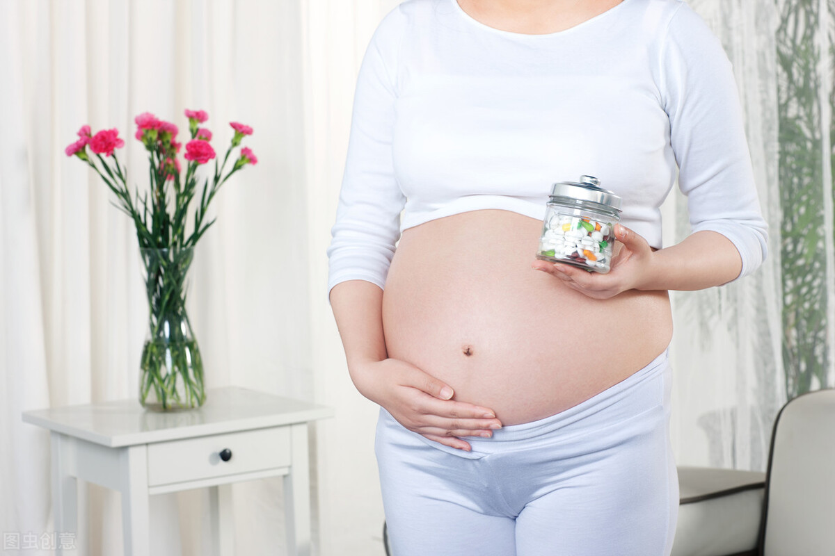 癫痫孕妇怎么降低对胎儿风险,孕期癫痫小发作对胎儿有影响吗