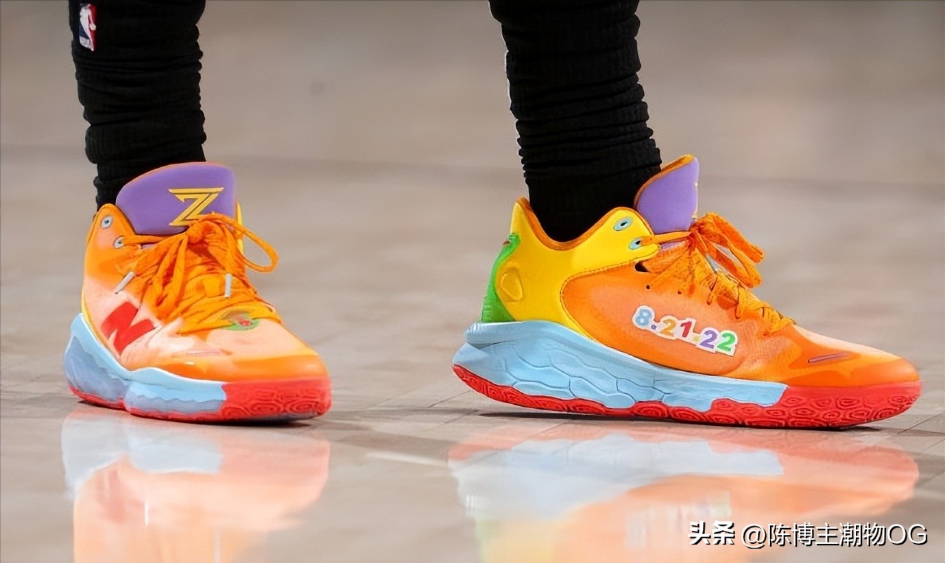 球星上脚篮球鞋欧文,欧文上脚kyrielow2