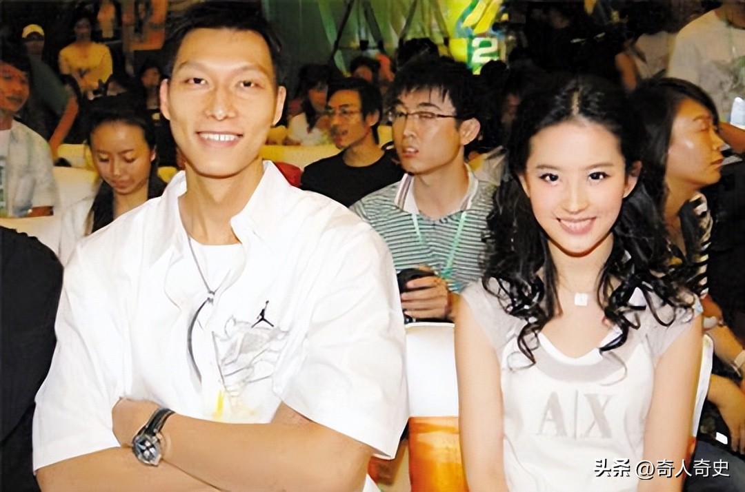 易建联和荆灵婚礼,易建联娶老婆了吗