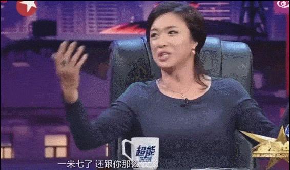 父女“嘴对嘴亲吻”不害臊，以爱的名义满足私欲的行为，该停止了