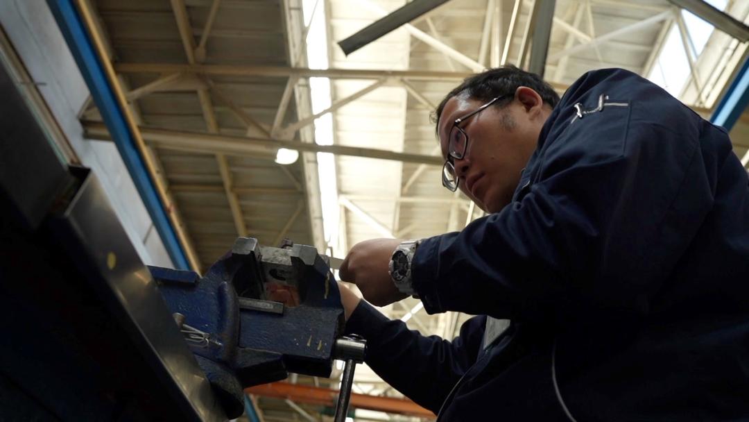 立志做最好的炼钢工,立志将来做战斗机飞行员