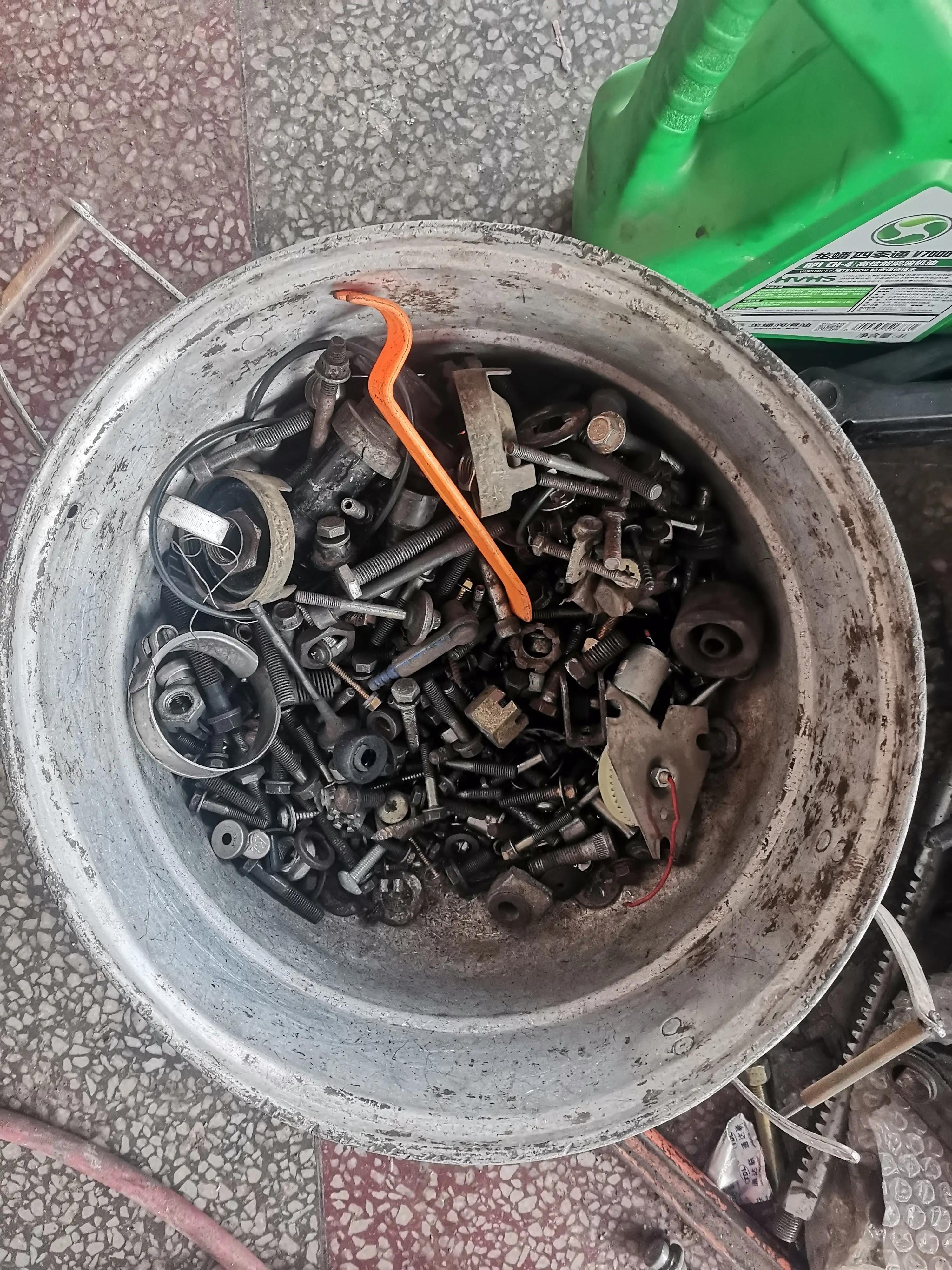 汽车冷冻液漏了怎么回事,汽车冷冻液漏液