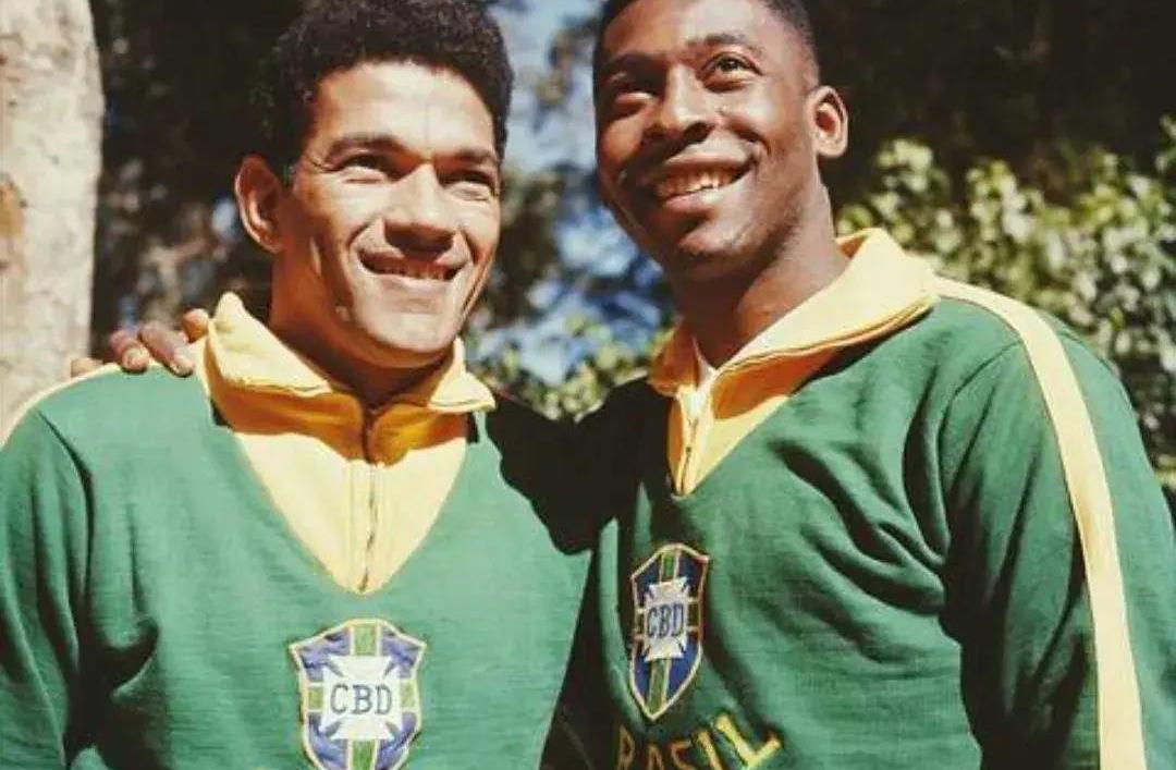 原创实话实说，《国外足球》只欠这四人的金球奖，其余不欠任何人