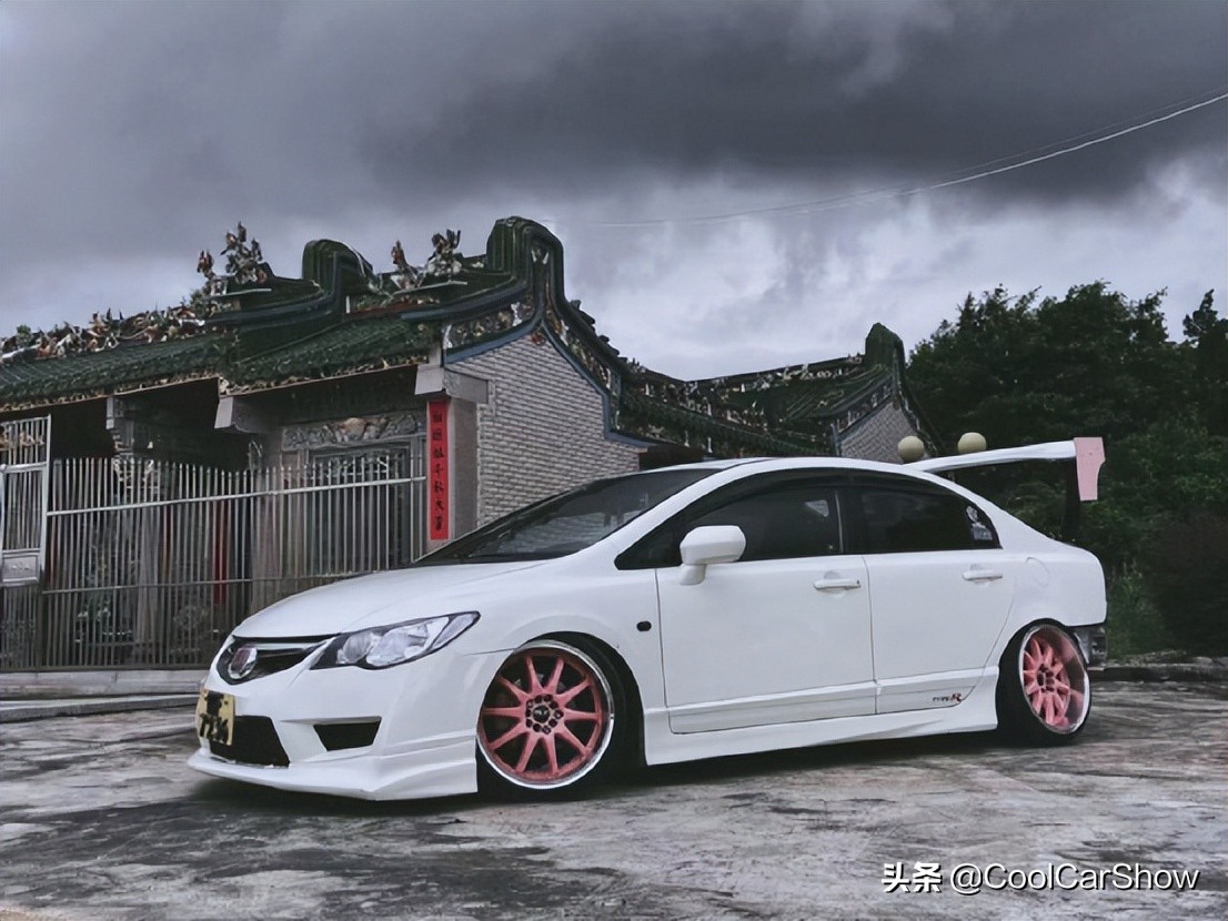 可盐可甜的cc,本田八代思域效果图