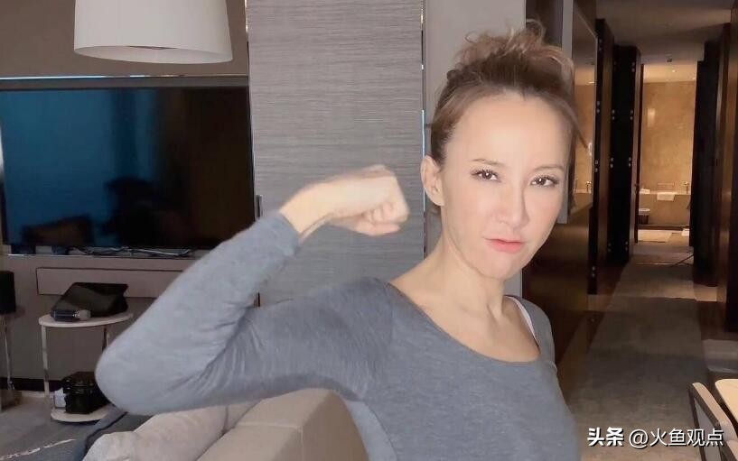 李玟因为被了解是幸福的,李玟笑容背后藏着无奈与心酸