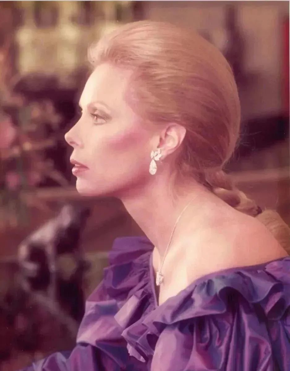 伊丽莎白·泰勒的珠宝最后给了谁,伊丽莎白泰勒和奢华珠宝