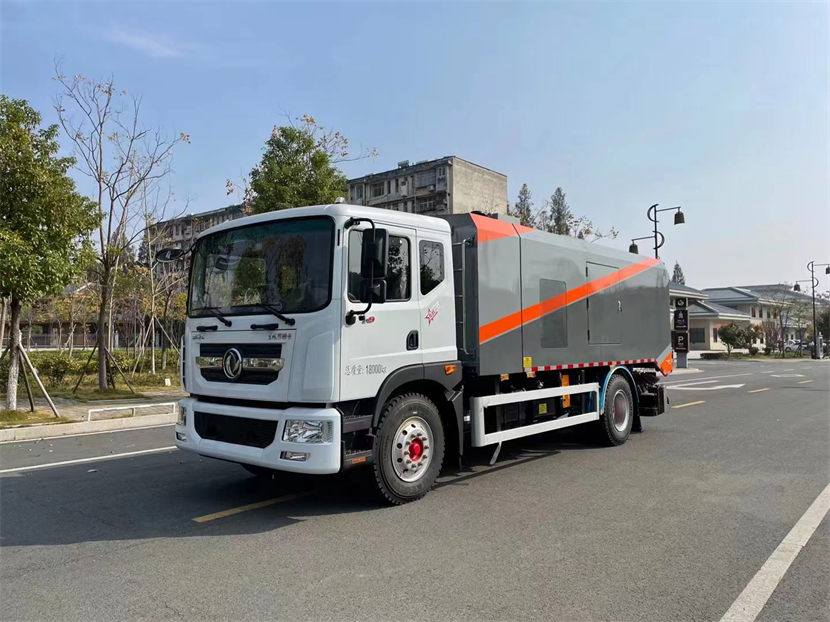 扫路清扫车供应厂家,洗扫路面车厂家