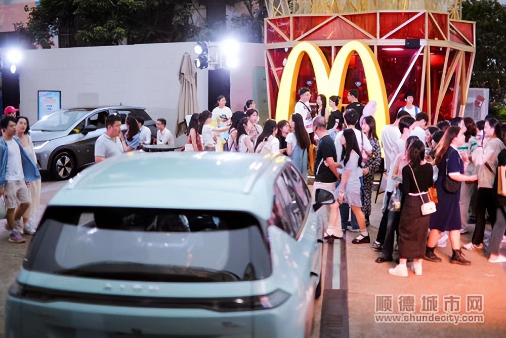 浜斾竴鍋囨湡椤哄痉瀹规,瀹规浜斾竴鍋囨棩鏀荤暐