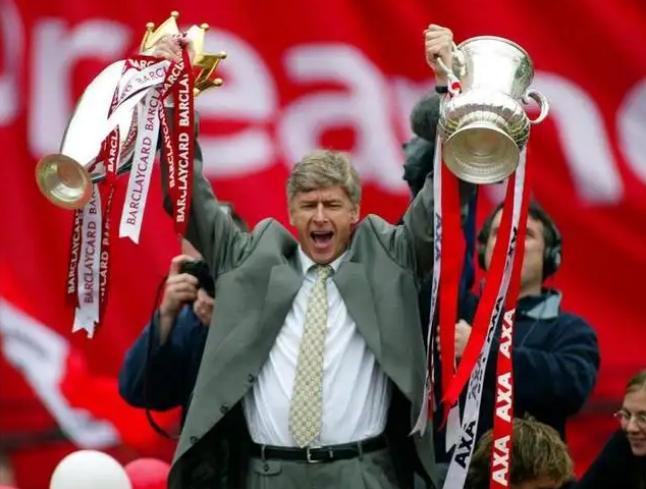 温格时隔4年重返酋长球场,温格再度执教