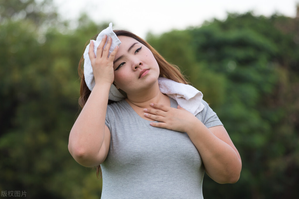 夏季出汗多多留意这3处异常出汗,夏季出汗多容易得什么病