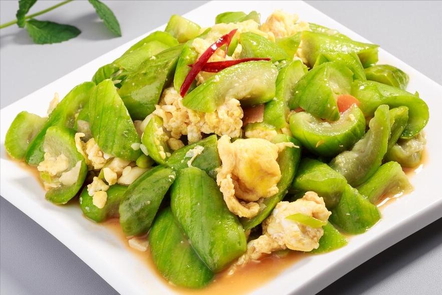 炒丝瓜，出水太多怎么办？只用记住1招，清爽不出水，鲜香又翠绿