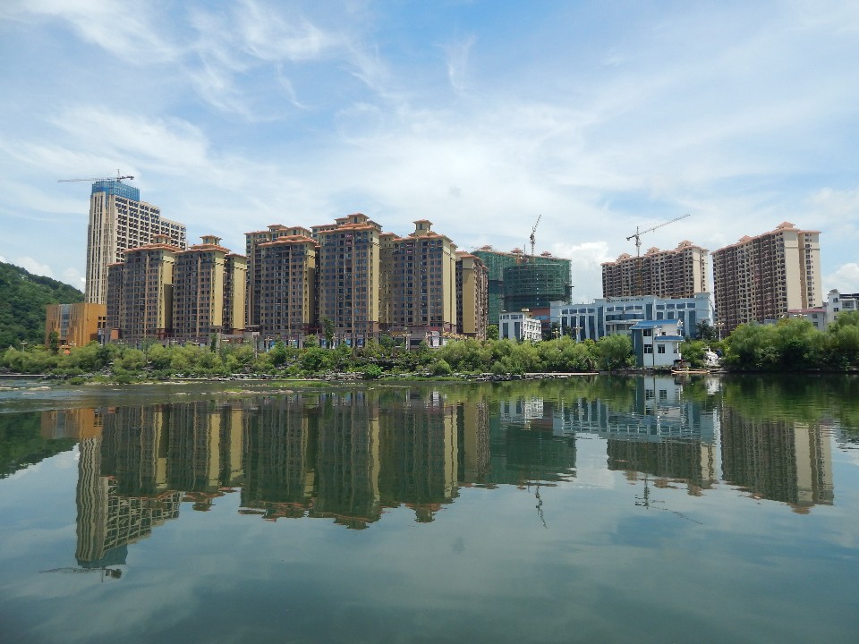 1.2845亿元起!桂林市荔浦这家高端的一线江景国际酒店被拍卖