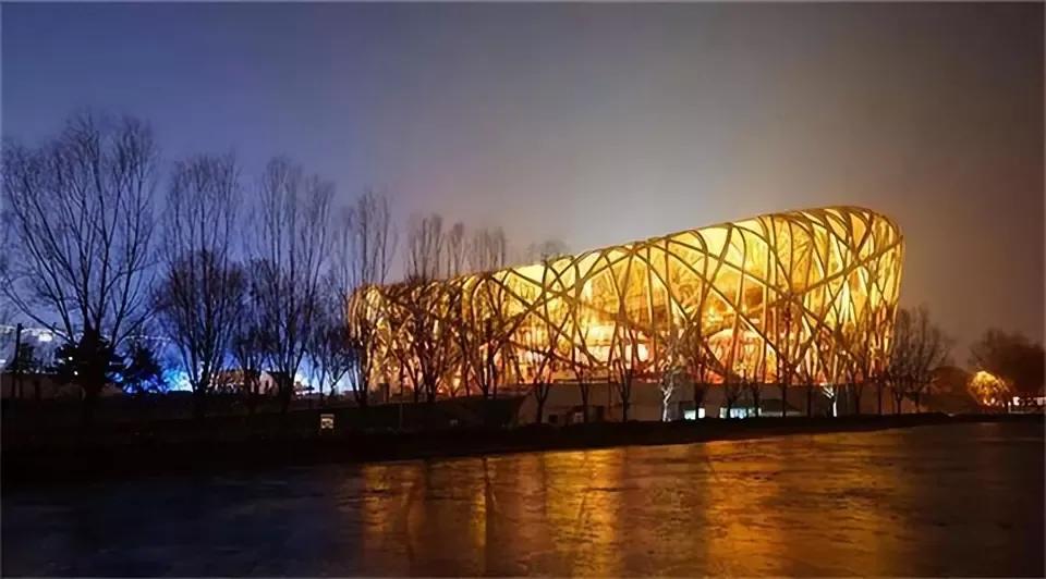 当年修建鸟巢花了34亿,建造鸟巢花费34亿到底是亏还是赚