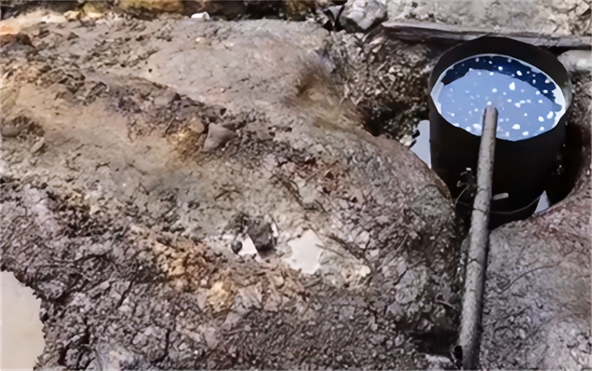 印尼女子失踪10年母亲连续做梦,女儿失踪数月母亲做梦