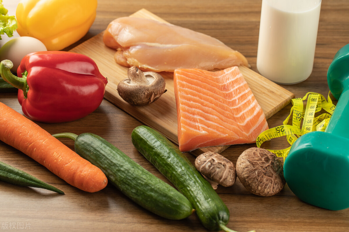 女生来月经为什么会拉肚子,为啥女生来月经会肚子疼