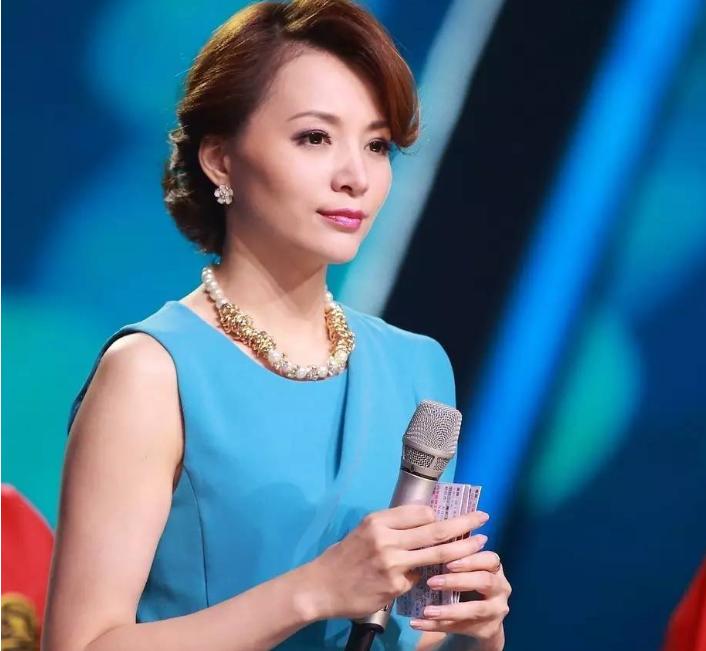 至今未婚的五位央视女主持人,央视最有才华的五位女主持人