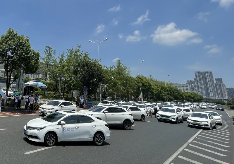 租赁公司套路多，外地车牌随便开