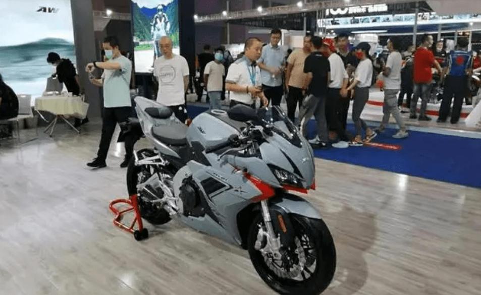 隆鑫ke525发动机与钱江525发动机,隆鑫525ds发动机超越本田500发动机