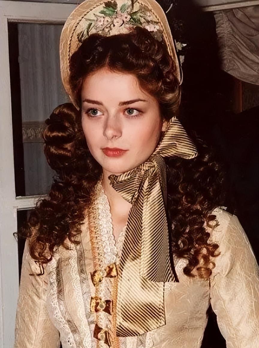 叶皇扮演者玛丽娜多少岁,玛丽娜叶皇