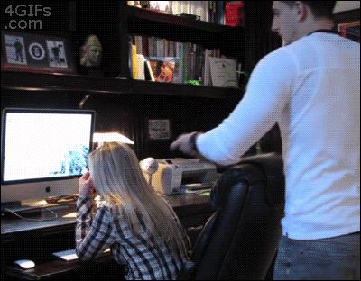 这衣服怎么穿内衣呀?不穿内衣怎么挺起来啊?