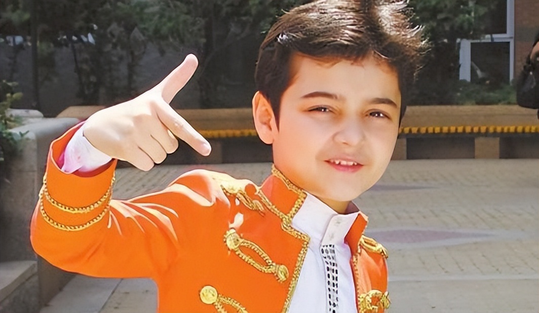 有种整容叫童星长大,阿尔法长大变帅了