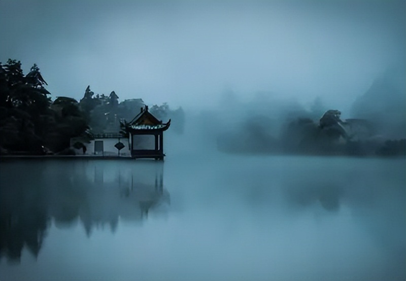 十首“山居杂诗”，山居，讲究回归我大自然，是现代人的梦中桃源