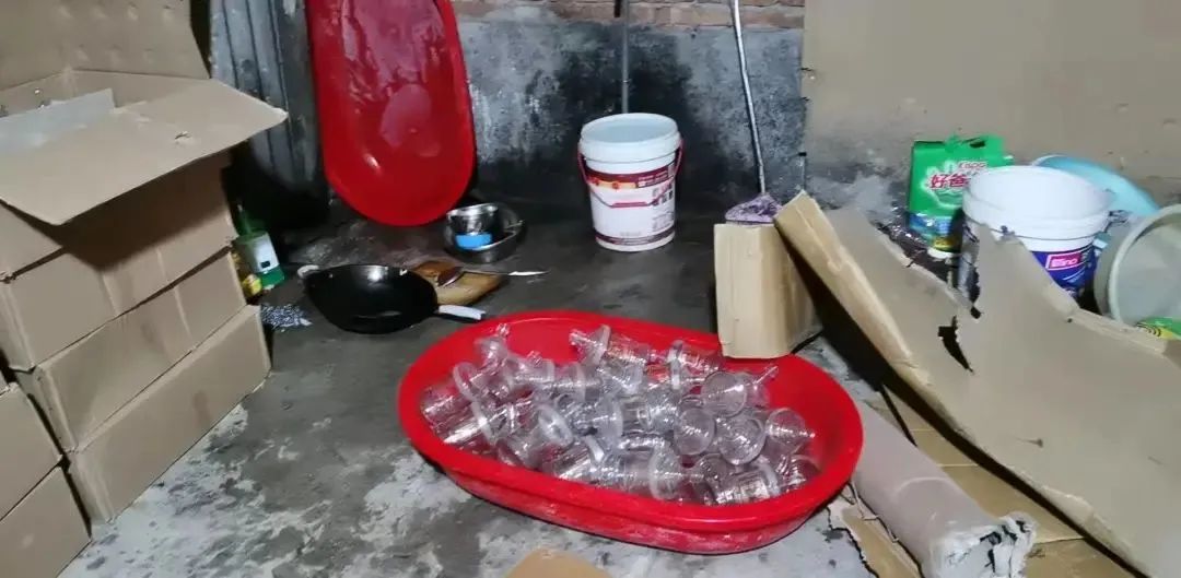 白酒造假现场,白酒假酒的真实视频