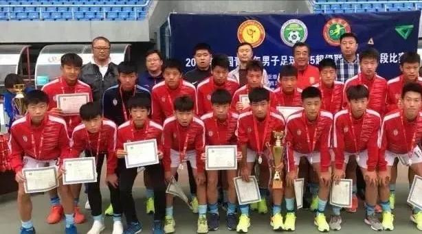 他曾是国青名将,他曾是国奥后防核心